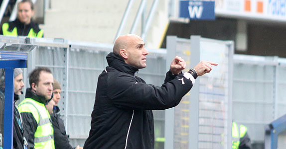 Chef-Trainer Andre Schubert beim Spiel SCP - FC Hansa Rostock, 14.03.2010.